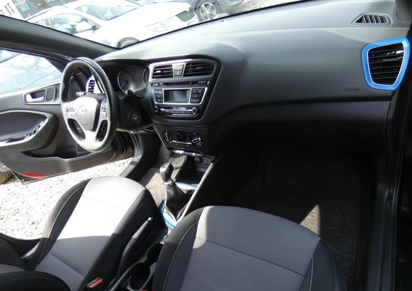 Hyundai i20 cena 34900 przebieg: 169999, rok produkcji 2016 z Brwinów małe 106